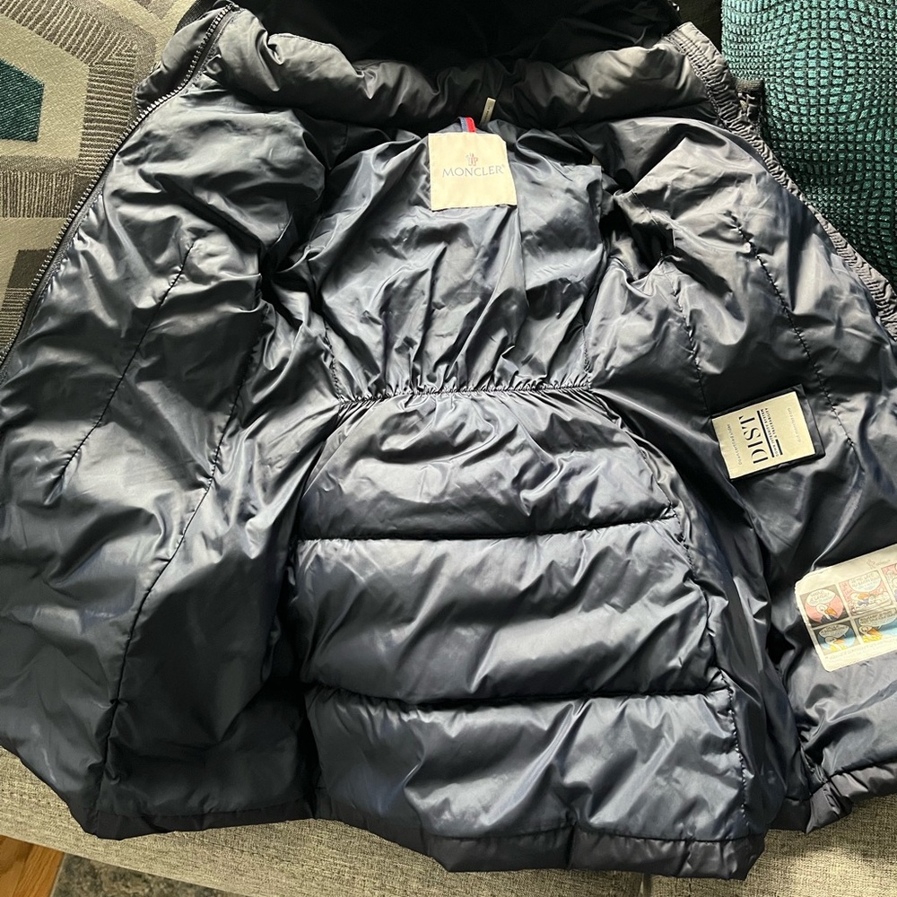 Moncler Kids Black Puffer Jacket - Picture 4 of 6
